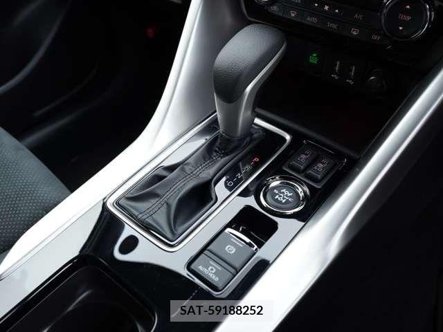 Mitsubishi ECLIPSE CROSS 2023-06 382397-16