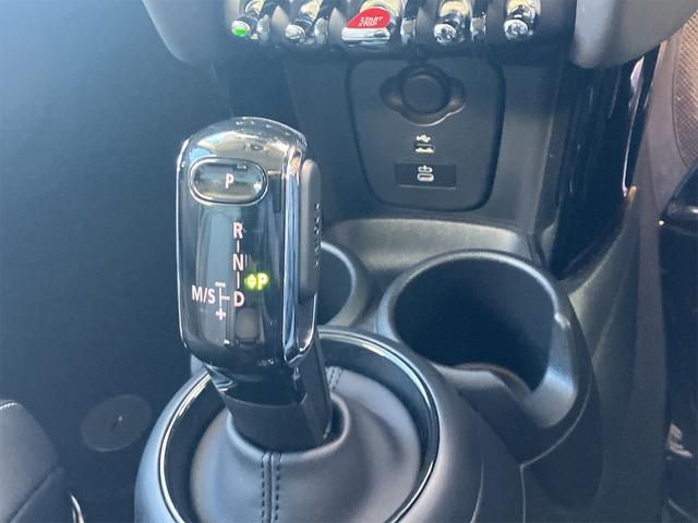 Bmw MINI 2023-03 186635-15