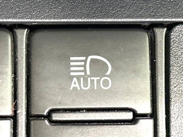 Toyota SIENTA 2017-12 196160-7