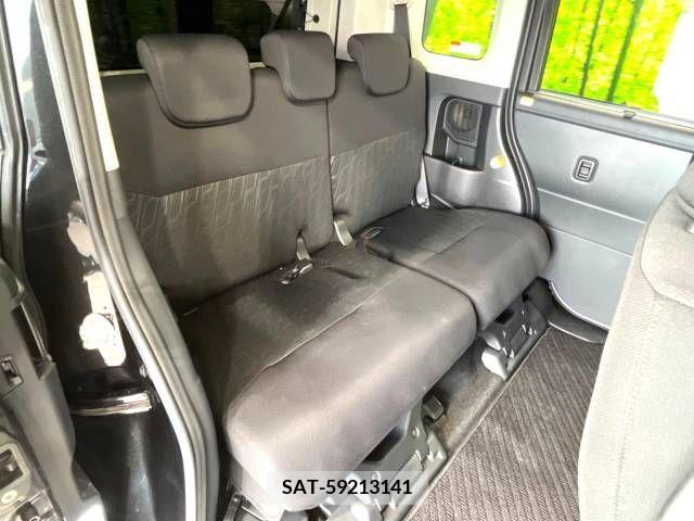 Toyota ROOMY 2018-06 339989-9