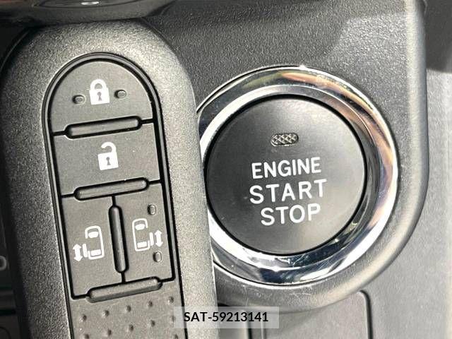 Toyota ROOMY 2018-06 339989-6