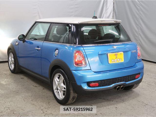 Bmw MINI 2007-03 319747-1