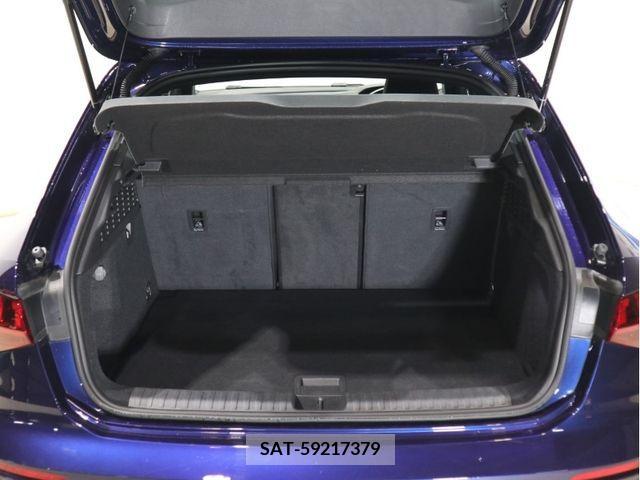 Audi A3 2023-04 261048-23