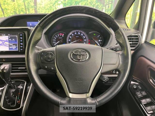Toyota ESQUIRE 2019-03 216774-12