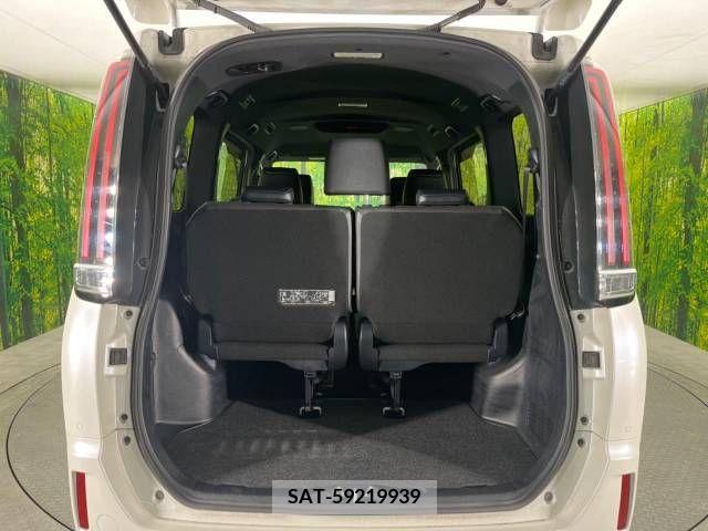 Toyota ESQUIRE 2019-03 216774-11