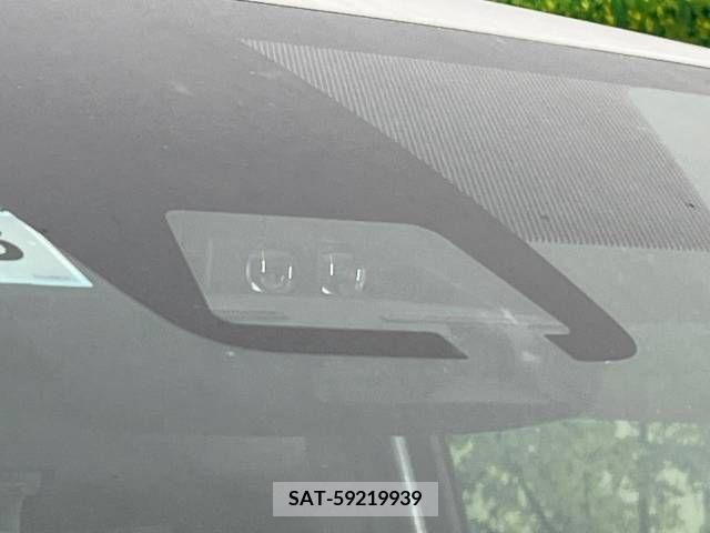 Toyota ESQUIRE 2019-03 216774-3