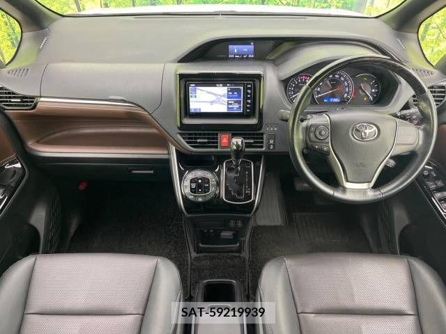 Toyota ESQUIRE 2019-03 216774-1
