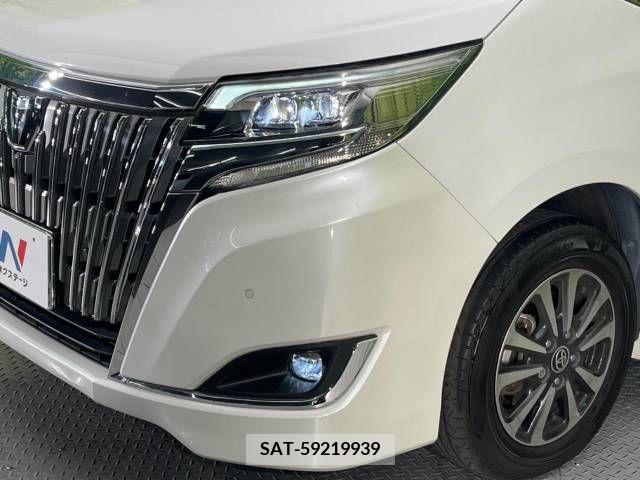 Toyota ESQUIRE 2019-03 216774-13