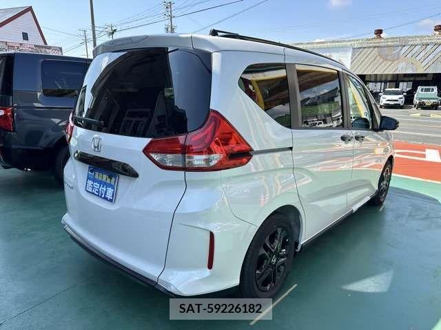 Honda FREED 2024-05 302960-10