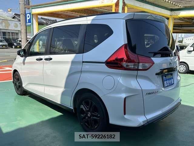 Honda FREED 2024-05 302960-1