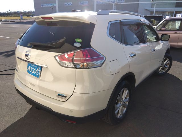 Nissan X-TRAIL 2016-12 194275-1