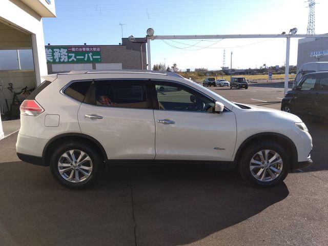 Nissan X-TRAIL 2016-12 194275-3