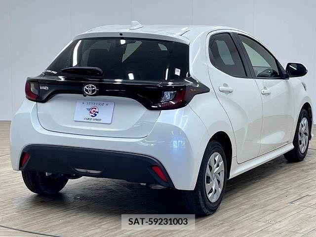 Toyota YARIS 2020-03 371420-15