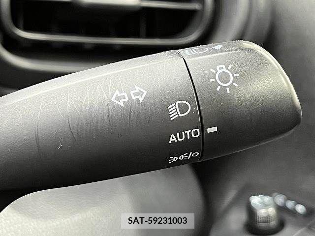 Toyota YARIS 2020-03 371420-9