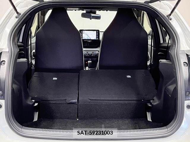 Toyota YARIS 2020-03 371420-12