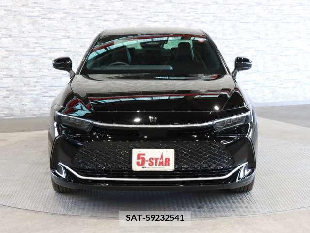 Toyota CROWN 2022-10 229126-9