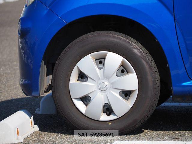 Nissan MOCO 2012-01 324537-9