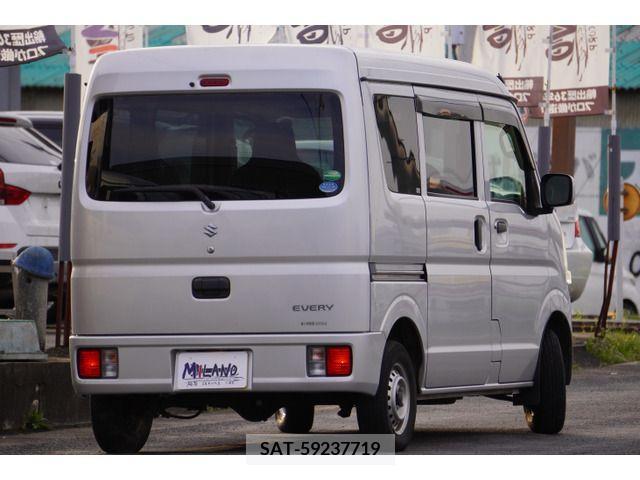 Suzuki EVERY 2017-02 232595-1