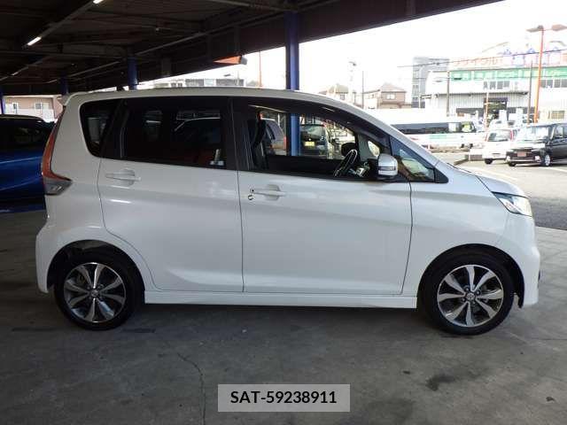Nissan DAYZ 2013-12 218224-3
