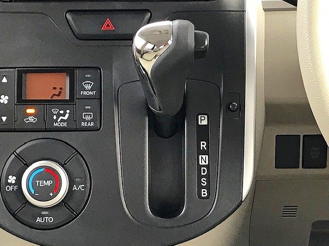 Daihatsu TANTO 2014-02 195309-19