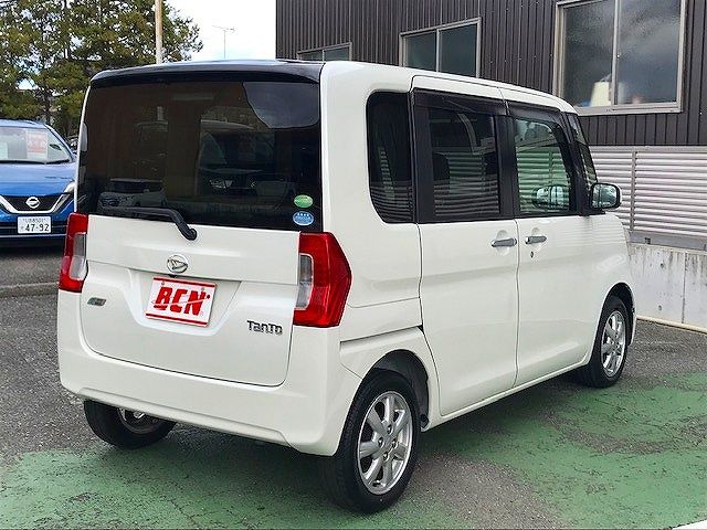 Daihatsu TANTO 2014-02 195309-2