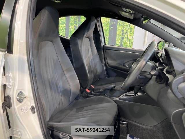 Toyota YARIS 2022-03 351702-7
