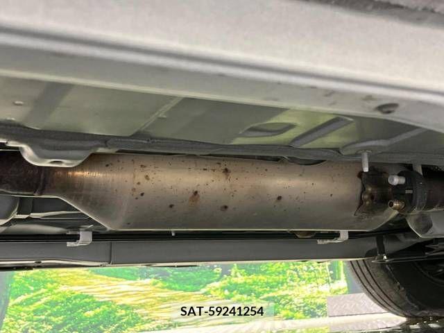 Toyota YARIS 2022-03 351702-19