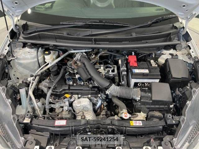 Toyota YARIS 2022-03 351702-17