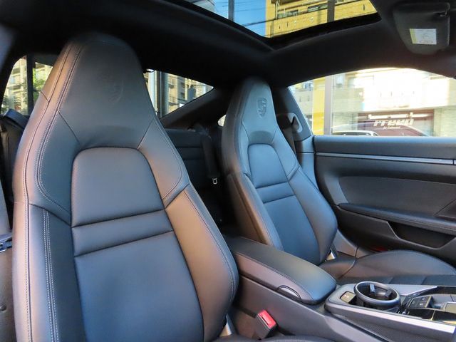 Porsche 911 2020-09 27085-9