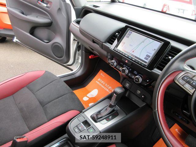 Honda FIT 2021-12 270341-1