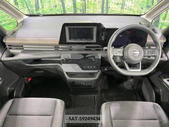Nissan SERENA 2023-03 219624-1