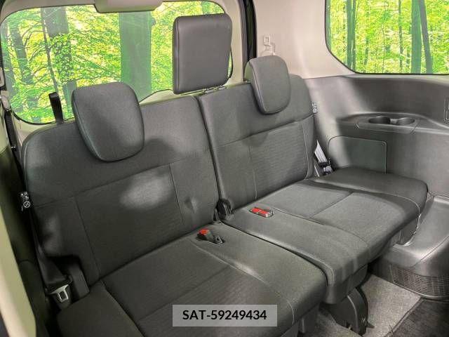 Nissan SERENA 2023-03 219624-10