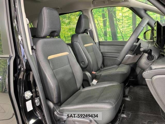 Nissan SERENA 2023-03 219624-8