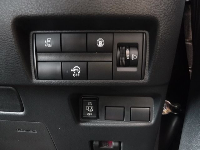 Nissan ROOX 2020-10 21253-9