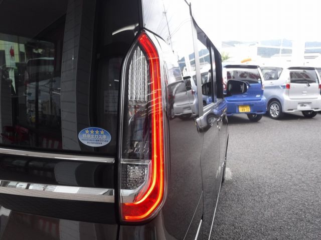 Nissan ROOX 2020-10 21253-5