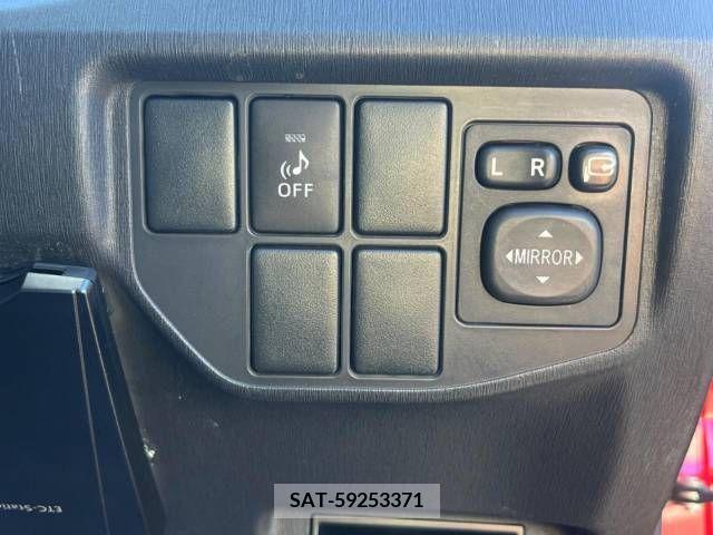 Toyota PRIUS 2013-10 366431-7