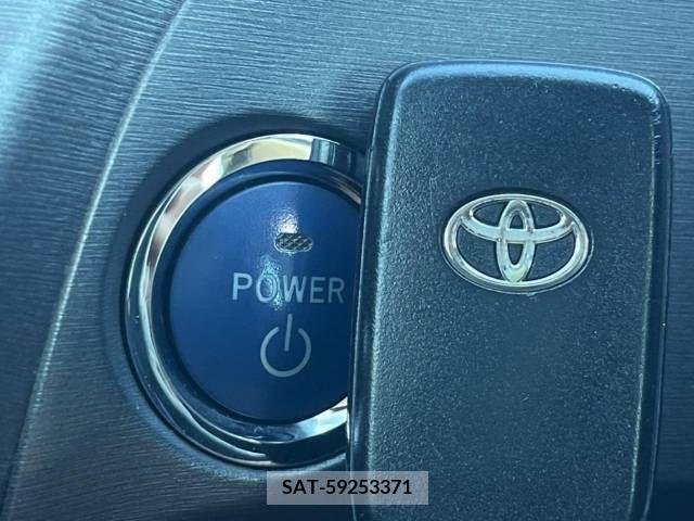Toyota PRIUS 2013-10 366431-5