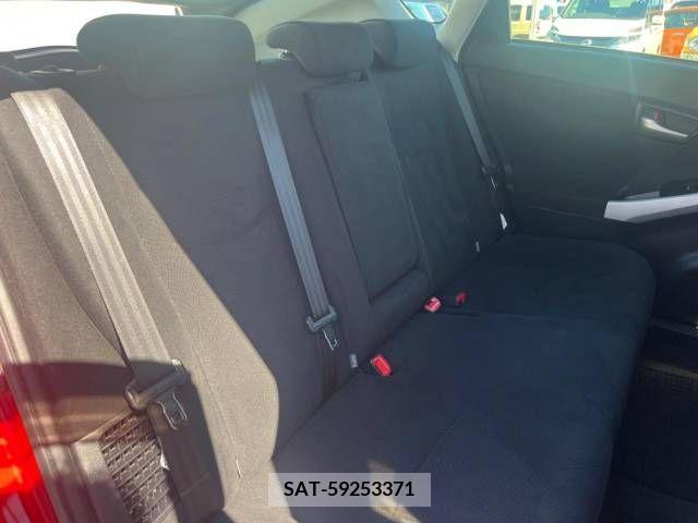 Toyota PRIUS 2013-10 366431-9