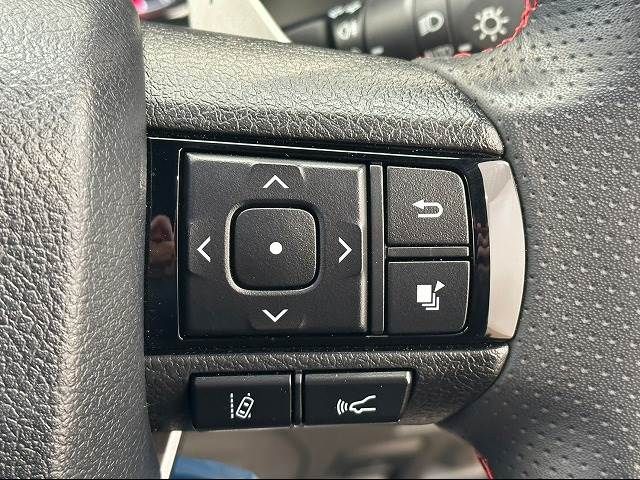 Toyota HILUX 2021-11 196787-5