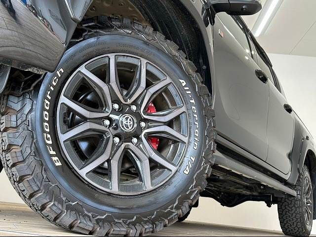 Toyota HILUX 2021-11 196787-17