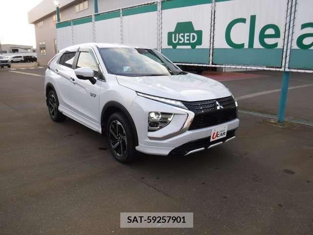 Mitsubishi ECLIPSE CROSS 2021-04 303882-1