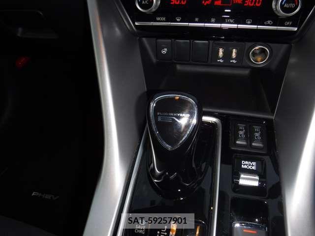 Mitsubishi ECLIPSE CROSS 2021-04 303882-19