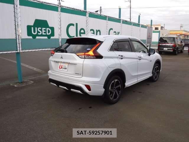 Mitsubishi ECLIPSE CROSS 2021-04 303882-5