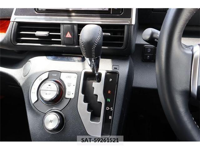 Toyota SIENTA 2018-11 343242-7