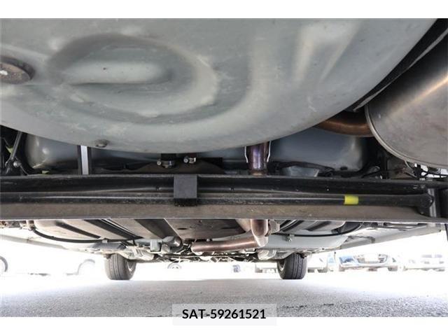 Toyota SIENTA 2018-11 343242-25