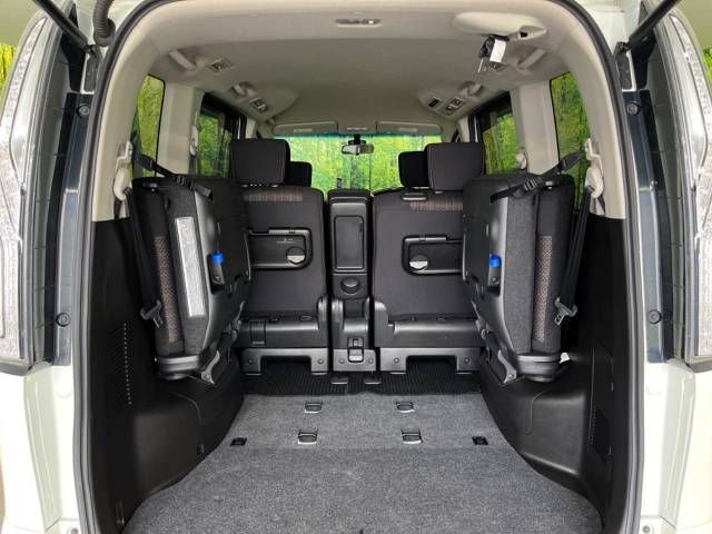 Nissan SERENA 2015-04 9659-11