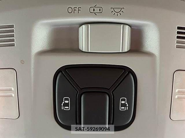 Toyota VELLFIRE 2012-06 299888-9