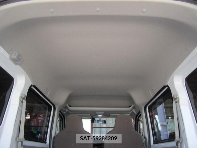 Suzuki EVERY 2022-01 301641-14