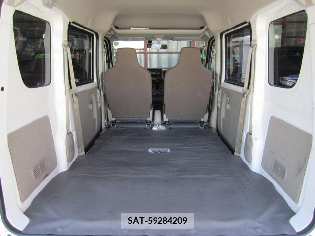 Suzuki EVERY 2022-01 301641-12