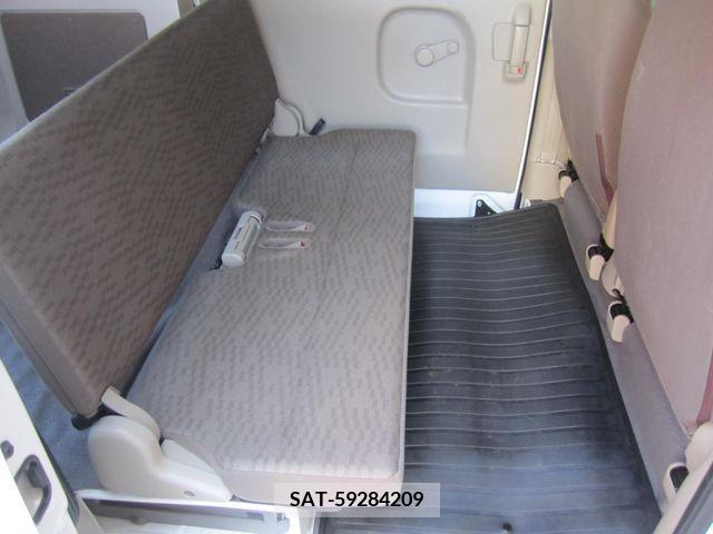 Suzuki EVERY 2022-01 301641-10